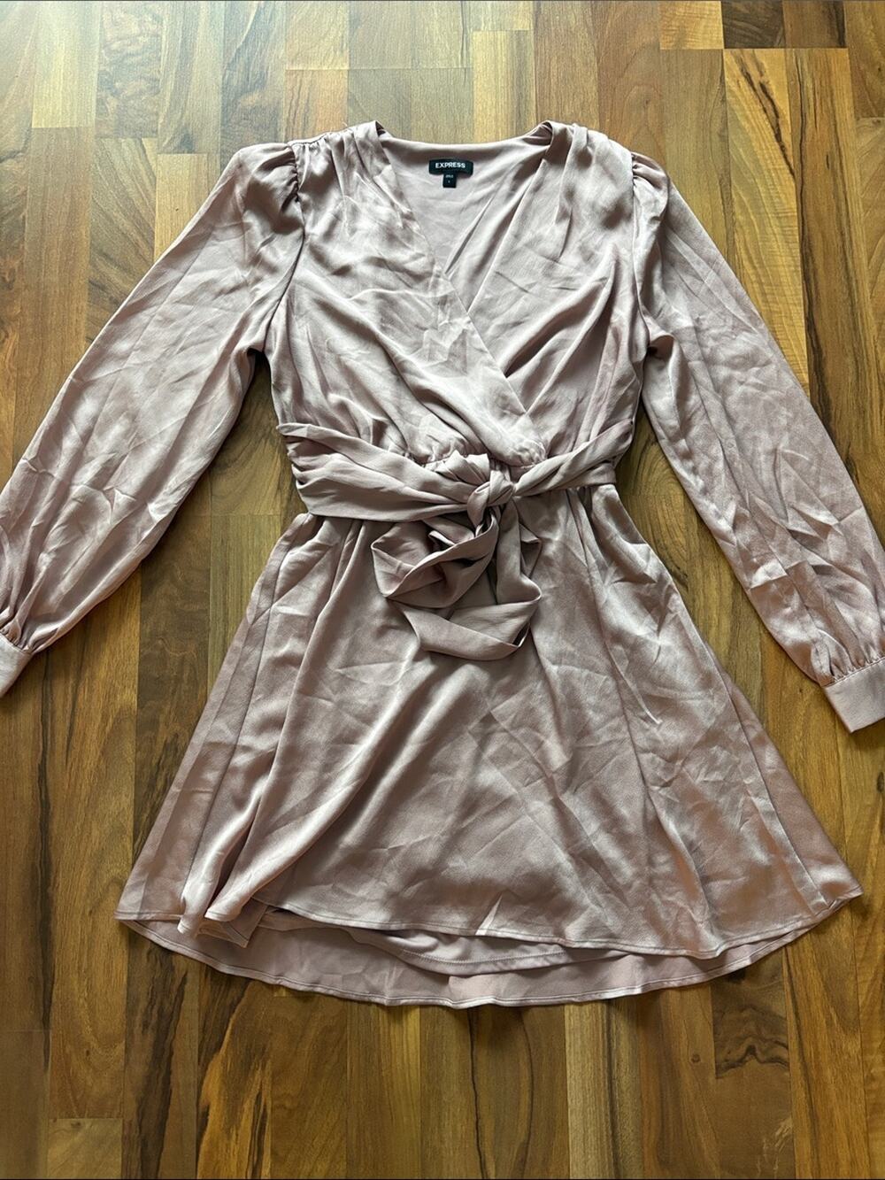 Express Woman’s Dusty Rose Long Sleeve Wrap Dress with Tie Waist Size S